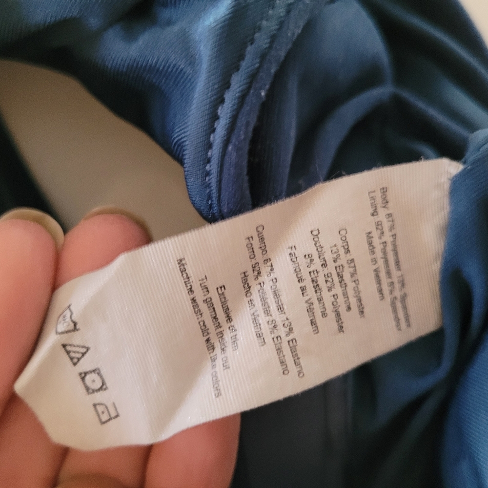 ALO Yoga Bra Top - Picture 3 of 3